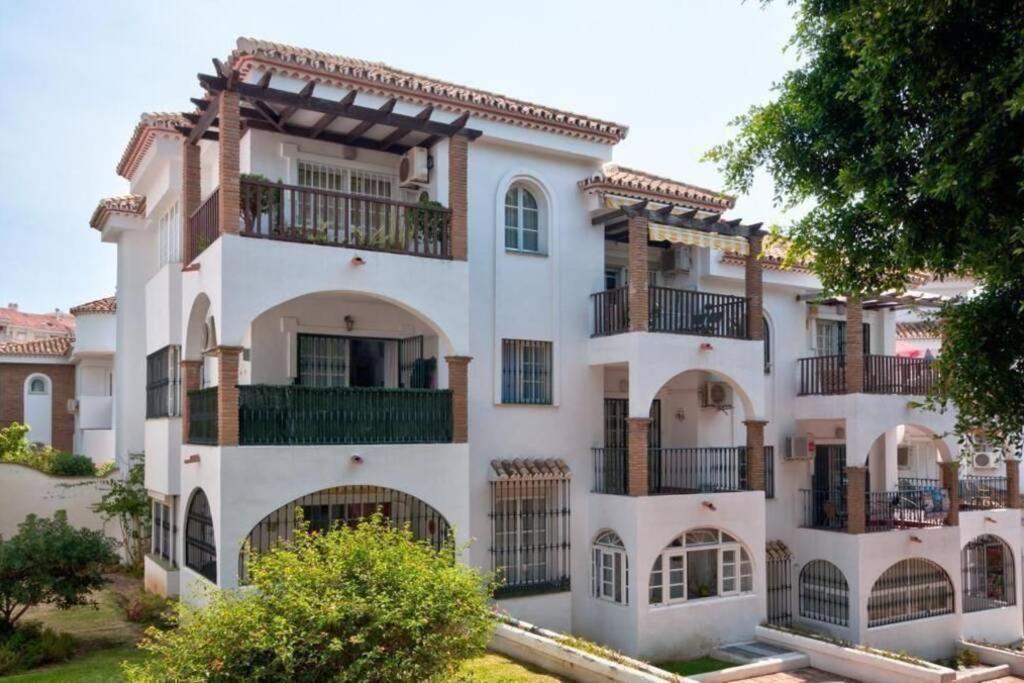 Macas Apartment Parque De La Paloma Pueblo Quinta Benalmadena Con Vistas Al Mar Piscina Y A 3 Minutos De La Playa Екстериор снимка